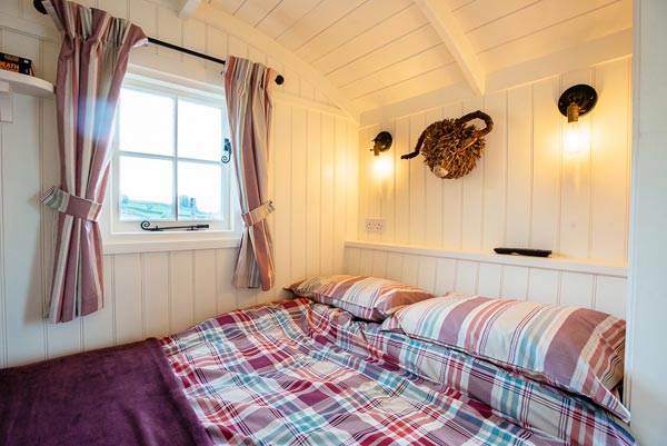 Romantic Shepherds Hut