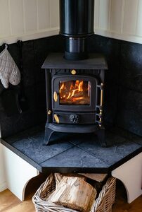 Shepherds Hut with woodburner