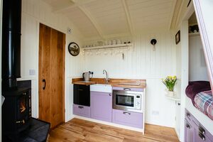 Shepherds Hut kitchen