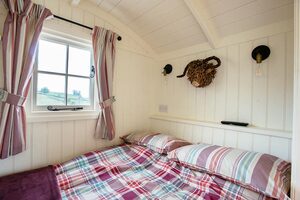 Shepherds Hut Double